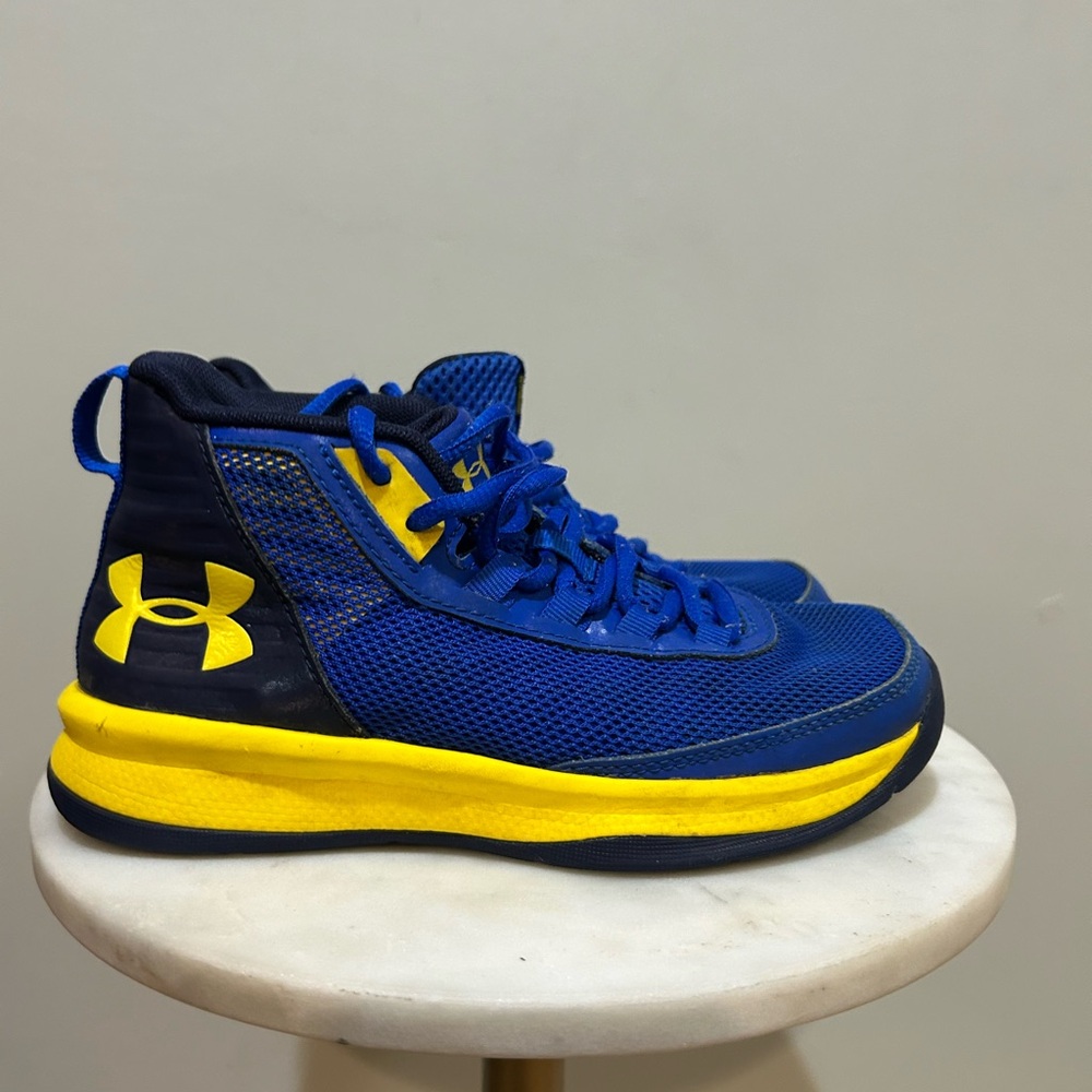 Under Armour Kids Sneakers in Blue and Yellow